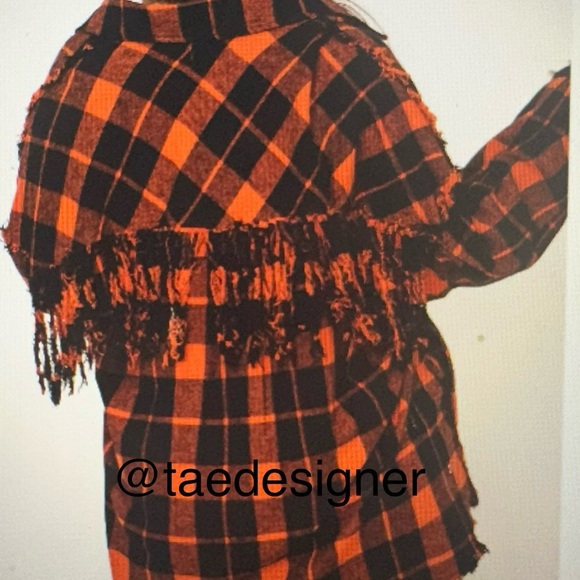 Oli & Hali Fringe Plaid Shacket. It’s oversized & relaxed for extra coziness. - Picture 1 of 2